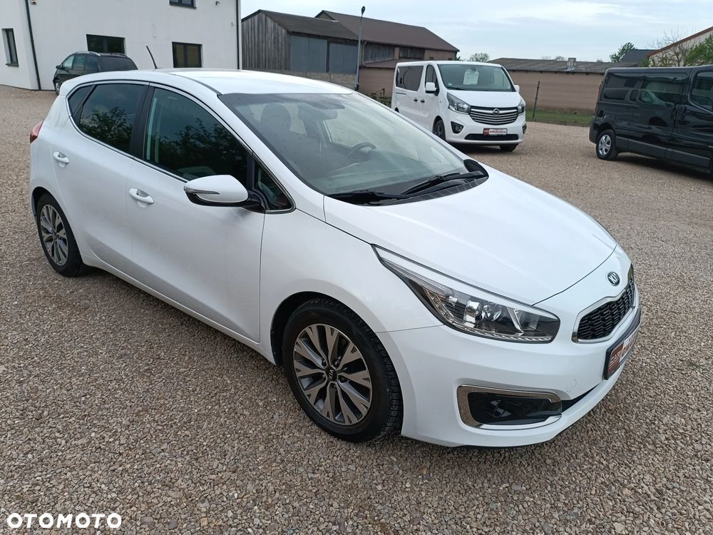 Kia Ceed 1.6 CRDi S - 12