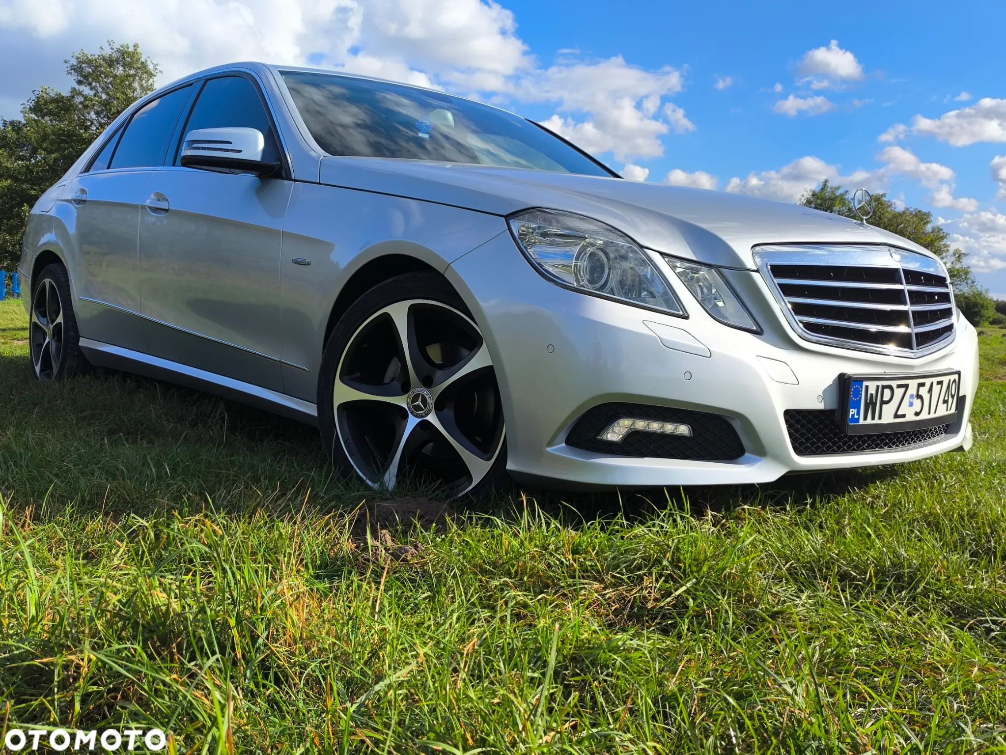 Mercedes-Benz Klasa E 220 CDI DPF BlueEFFICIENCY Automatik Avantgarde - 1