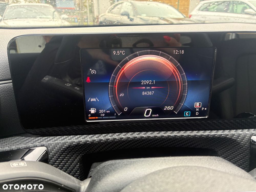 Mercedes-Benz Klasa A 180 7G-DCT - 24