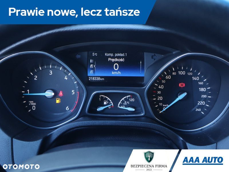Ford Focus SW - 13