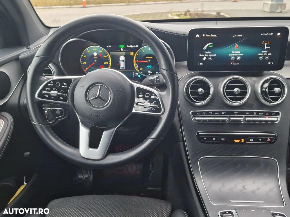 Mercedes-Benz GLC Coupe 300 de 4Matic 9G-TRONIC - 17