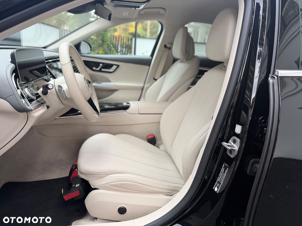 Mercedes-Benz Klasa E 220 d mHEV 4-Matic Exclusive 9G-Tronic - 20