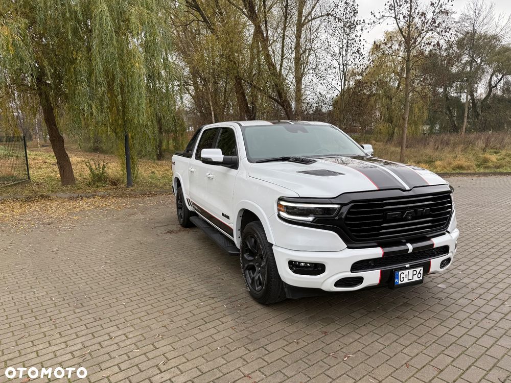 RAM 1500 5.7 Crew Cab Laramie - 2
