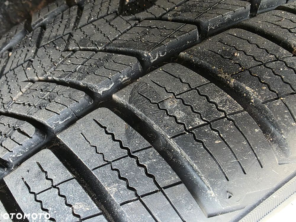 Mitsubishi Outlander 2.0 Comfort 4WD - 7