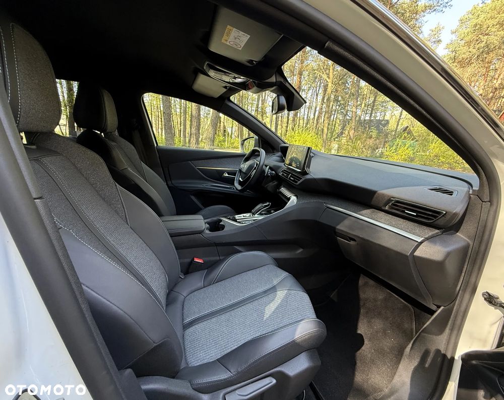 Peugeot 3008 1.5 BlueHDi Allure Pack S&S EAT8 - 28