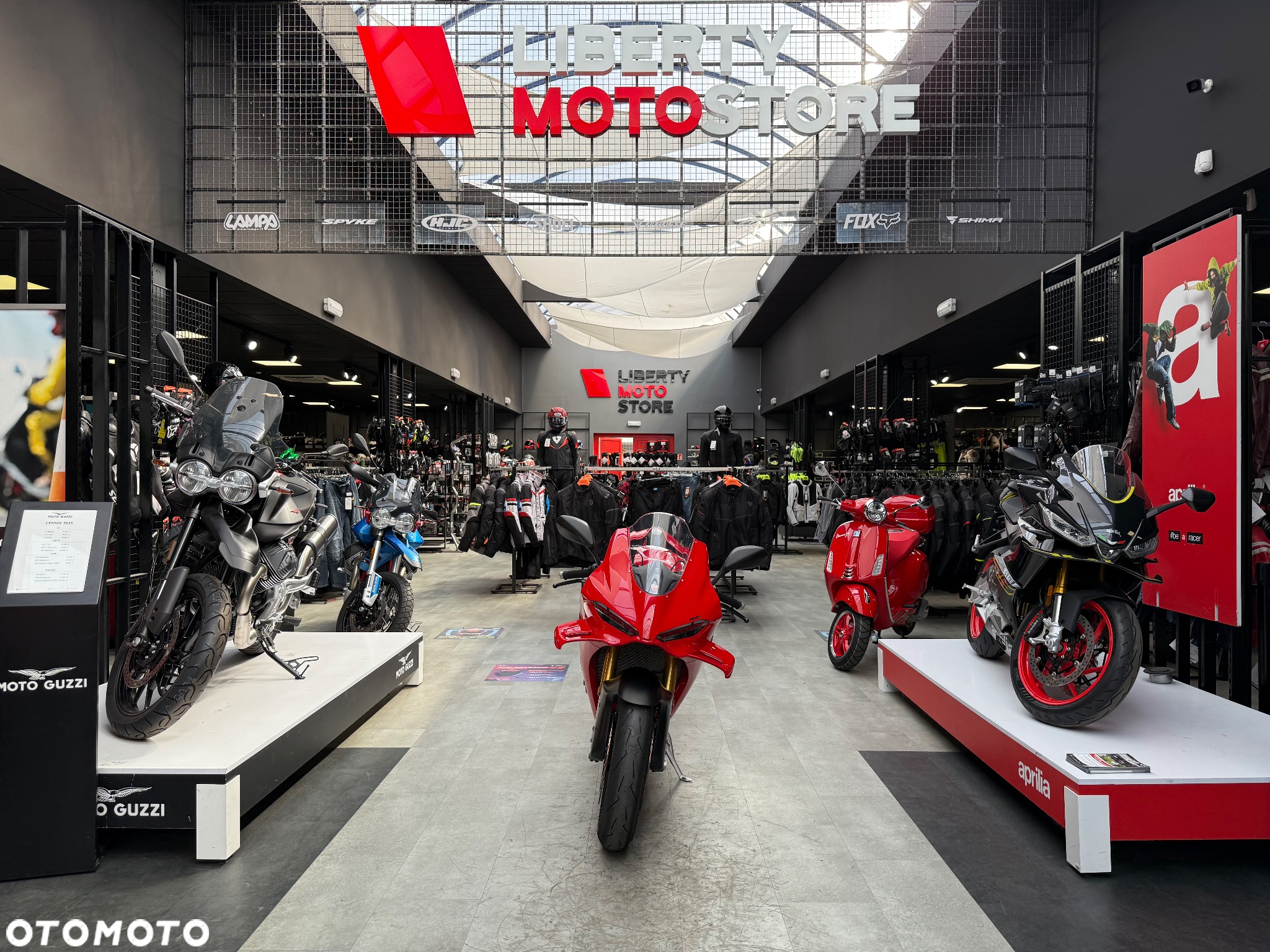 Ducati Panigale V4S - 8