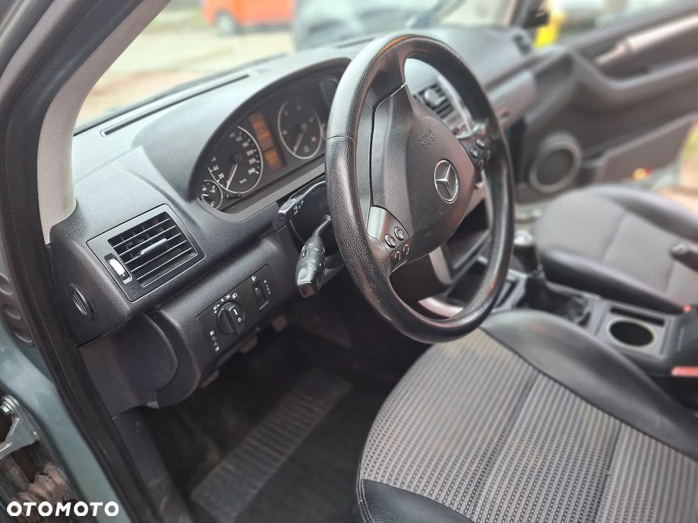 Mercedes-Benz Klasa A 180 CDI Avantgarde - 8