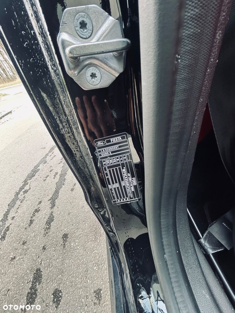 Ford Fiesta - 16