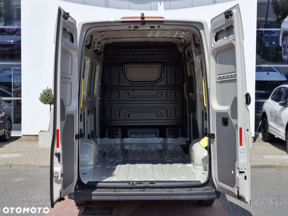 Volkswagen Crafter - 10