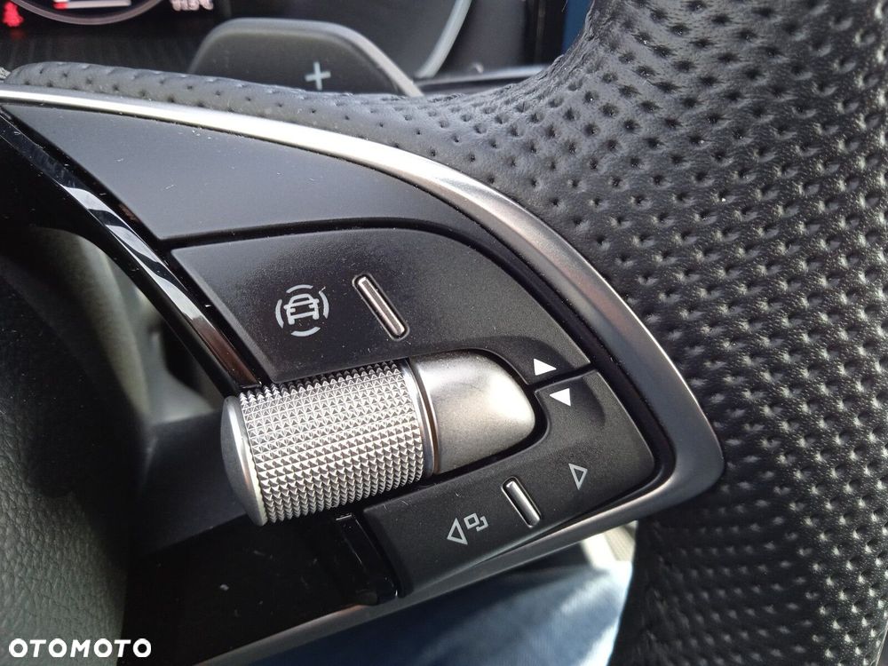 Skoda Octavia 2.0 TDI Sportline DSG - 25