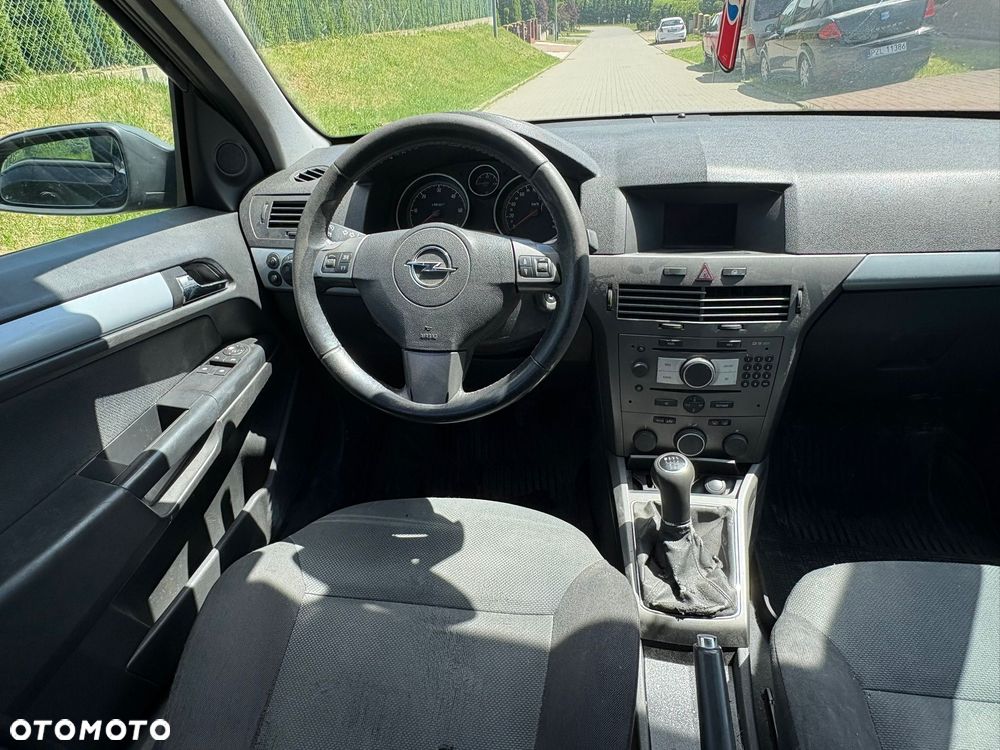 Opel Astra 1.9 CDTI Enjoy - 20