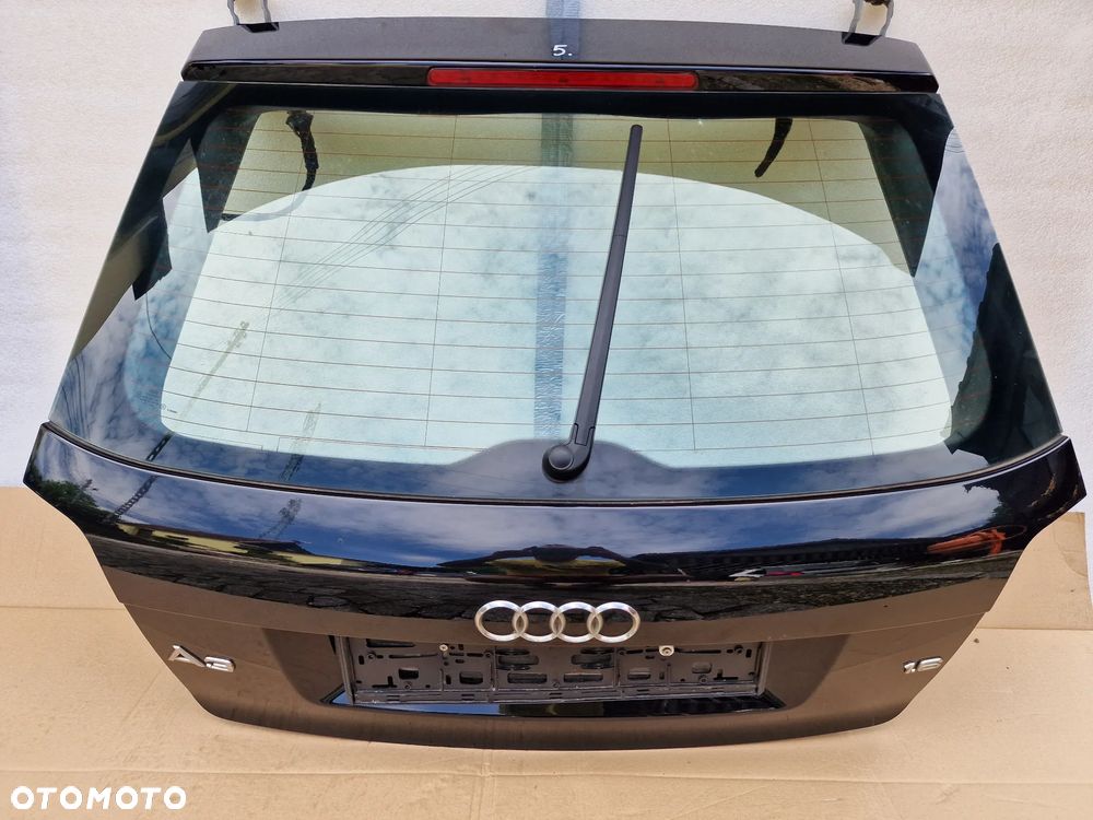 AUDI A3 8P 8P0 LIFT 03-12 3D KLAPA TYLNA TYLNIA TYŁ / KOLOR CZARNY METALIK / IDEALNA , NR AUKCJI KL5 - 1