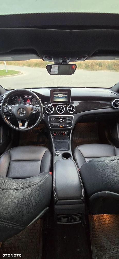 Mercedes-Benz CLA 250 4Matic 7G-DCT StreetStyle - 5