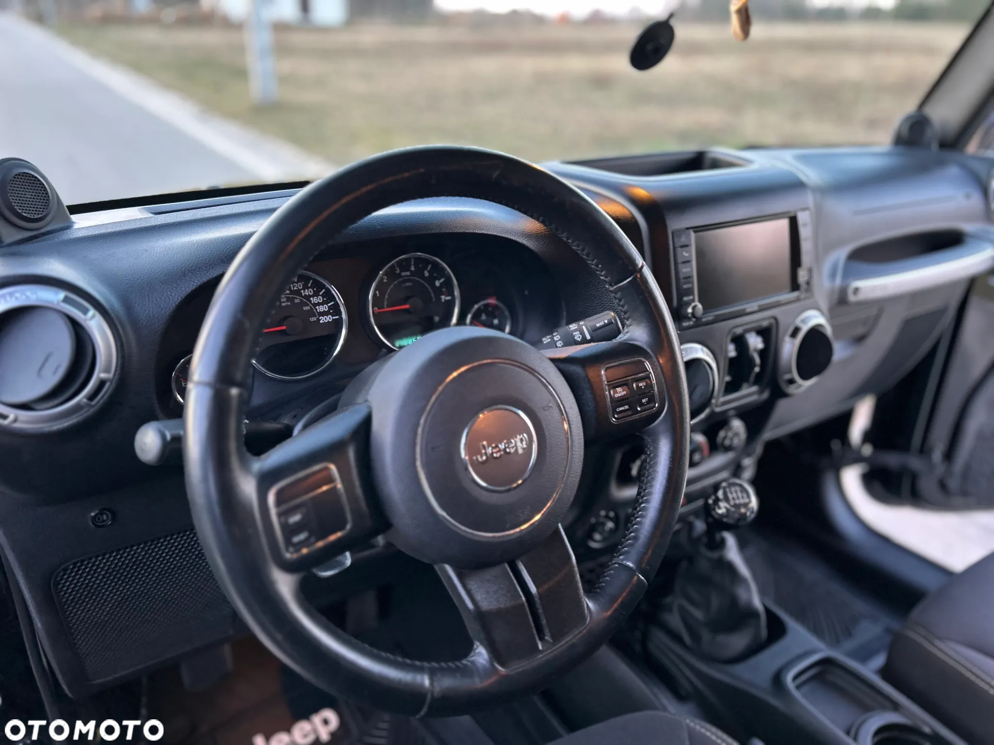 Jeep Wrangler - 11