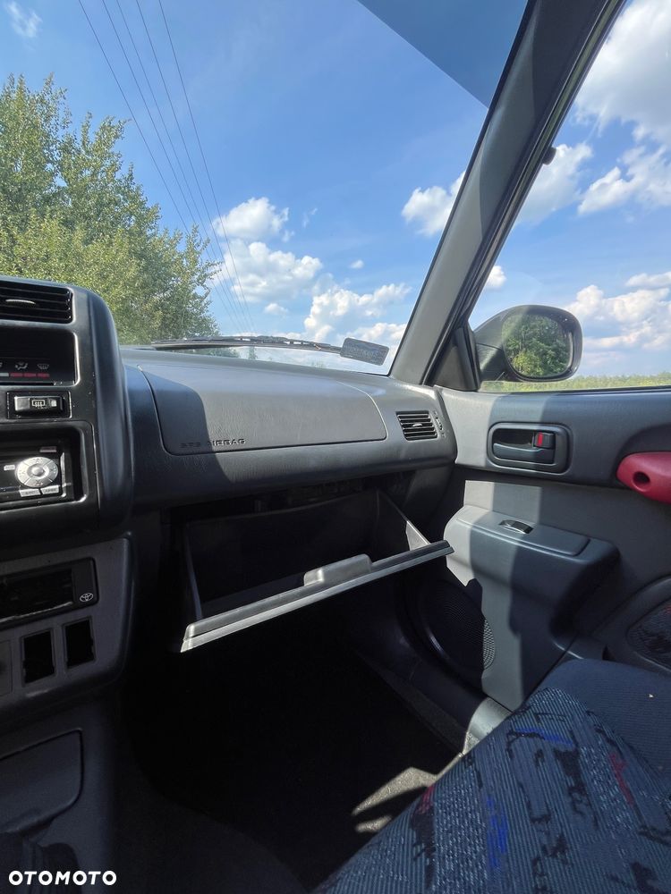 Toyota RAV4 2.0 - 14