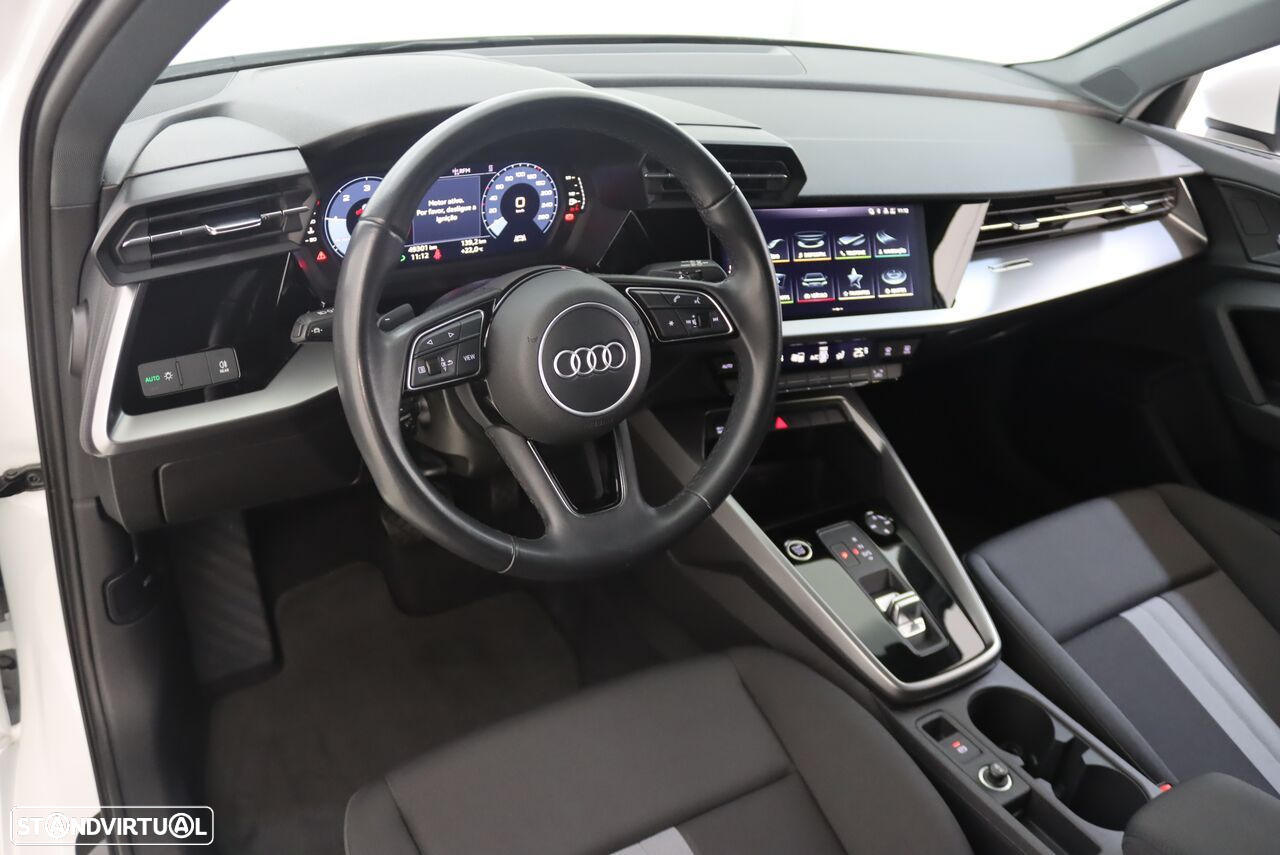 Audi A3 Sportback 30 TDI S line S tronic - 3