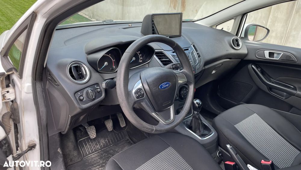Ford Fiesta 1.5 TDCi DPF Trend - 7
