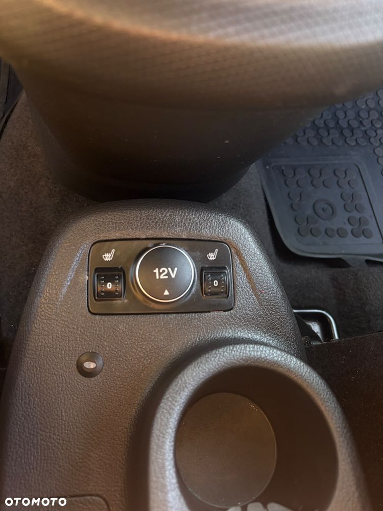 Ford Tourneo Connect Grand - 16