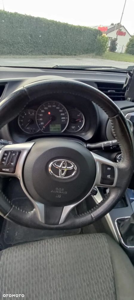 Toyota Yaris 1.4 D-4D - 8