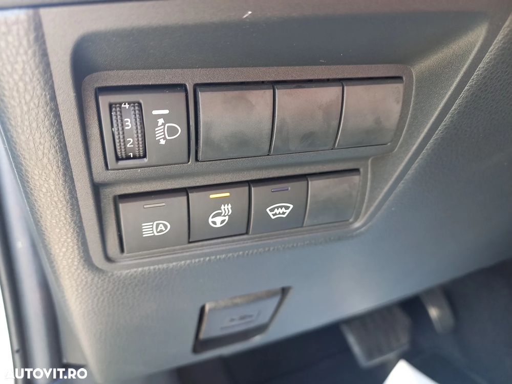 Toyota Yaris Cross 1.5 VVT-i HSD 4x4 Dynamic - 12