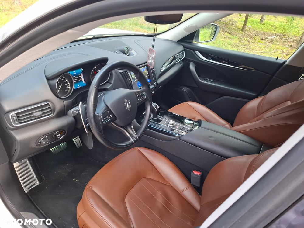 Maserati Levante Q4 - 7