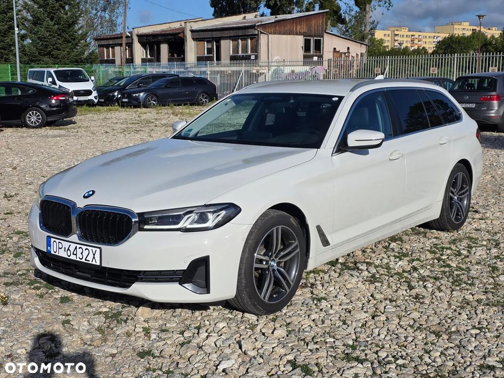 BMW Seria 5 520d xDrive mHEV - 6