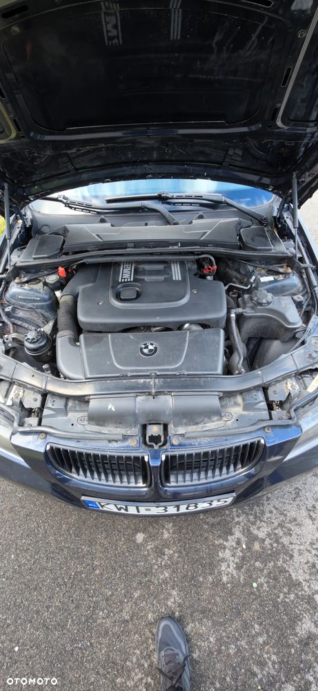 BMW Seria 3 320d - 4