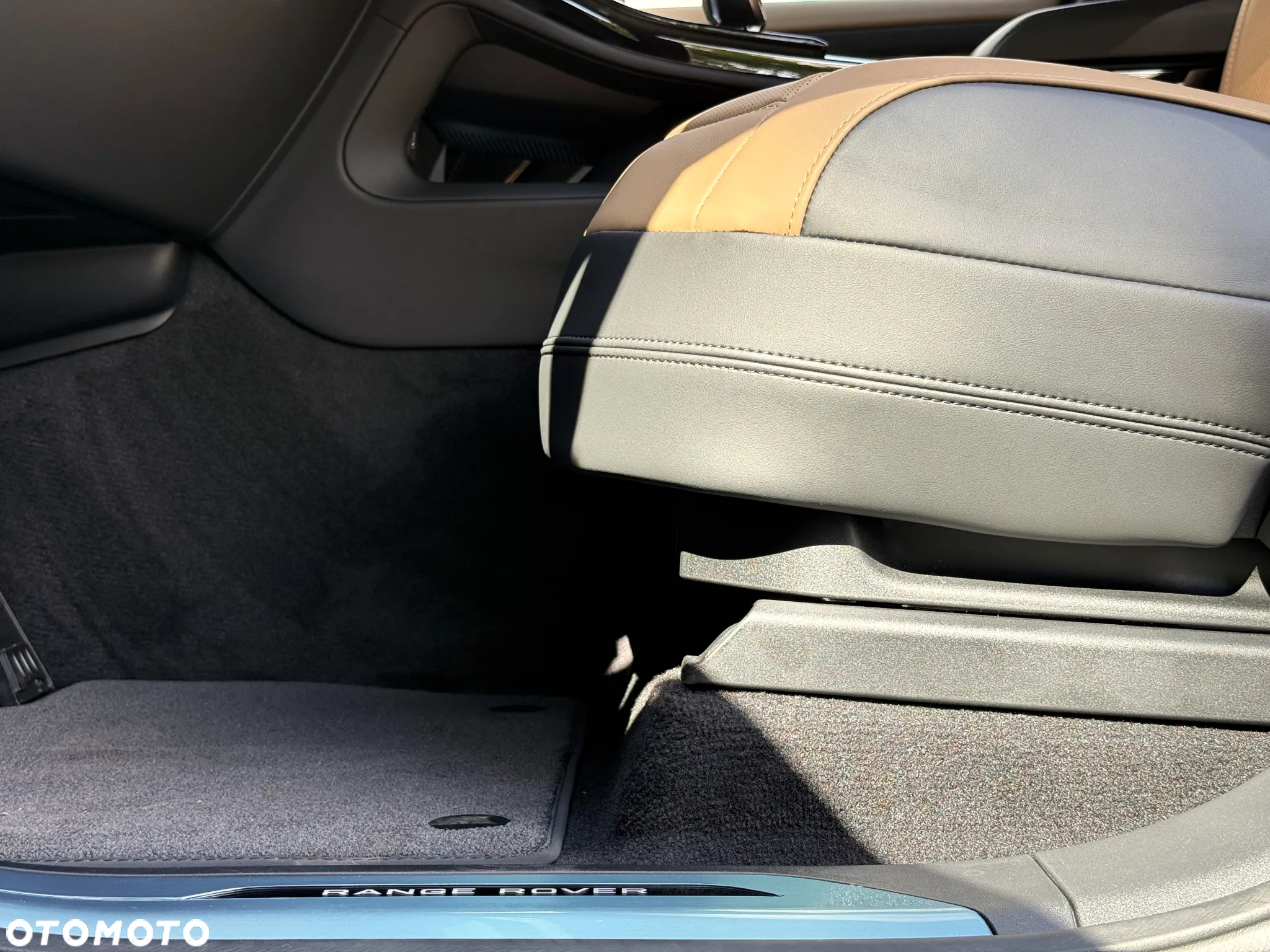 Land Rover Range Rover Sport D300 Dynamic SE - 19