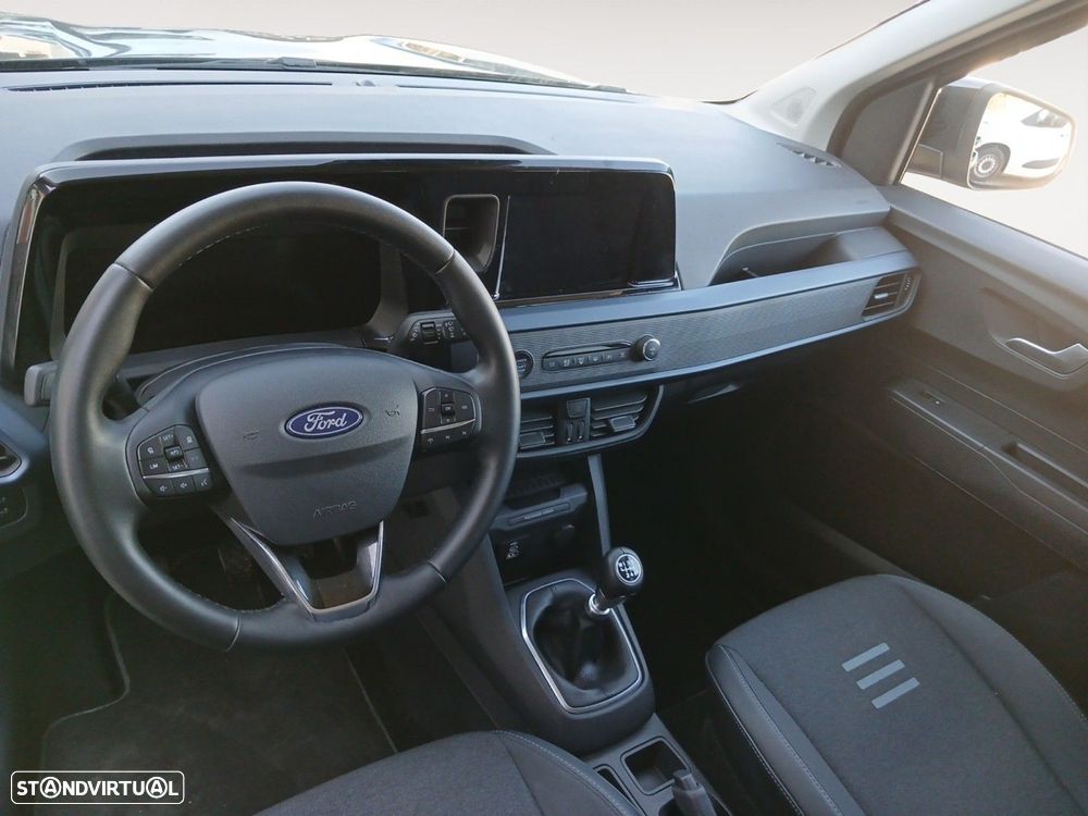 Ford Tourneo Courier - 10