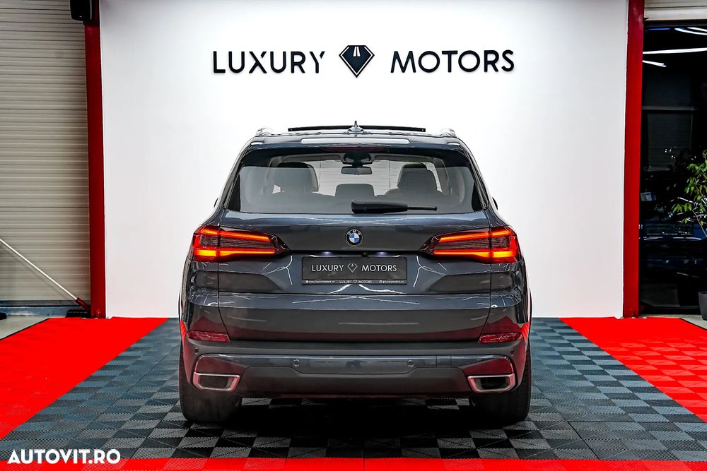 BMW X5 xDrive45e AT PHEV - 11