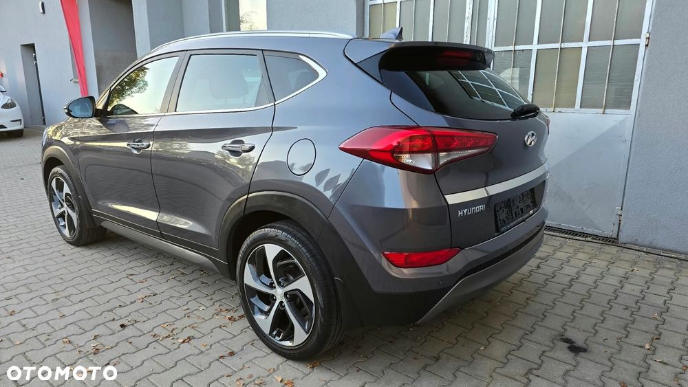 Hyundai Tucson 2.0 CRDI Comfort 4WD - 13