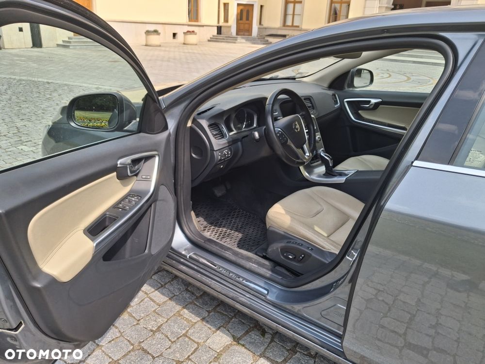 Volvo V60 - 5