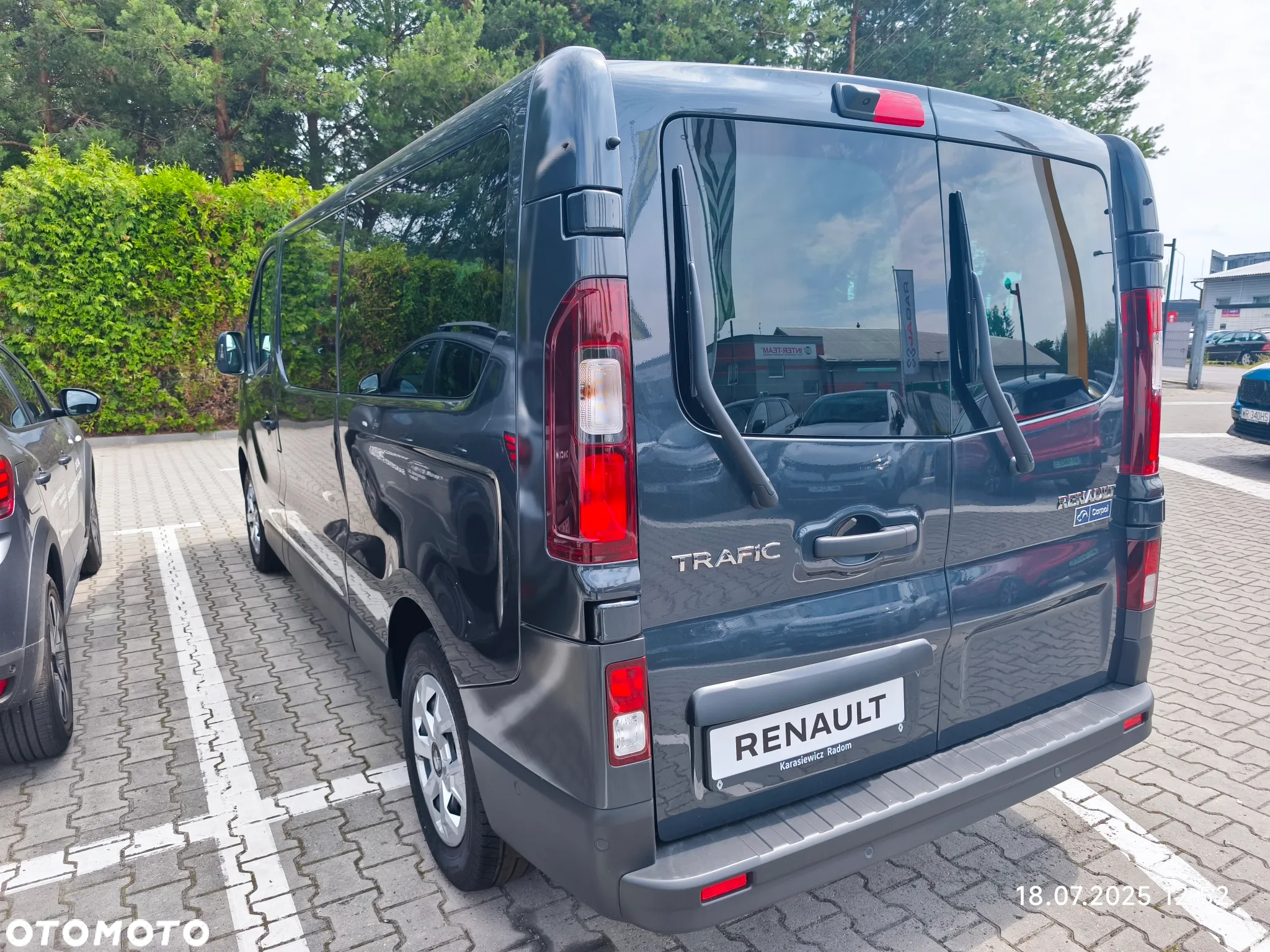 Renault Trafic 2.0 dCi L2H1 HD Extra (bryg.) - 2