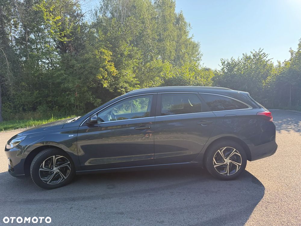 Hyundai i30 1.5 T-GDI 48V Comfort DCT - 9