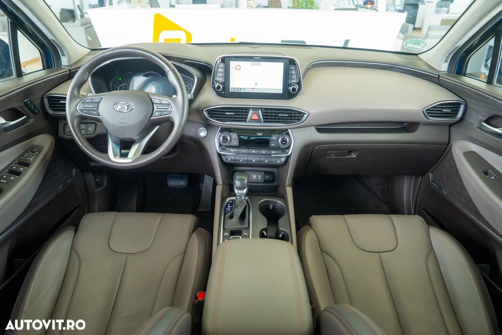 Hyundai Santa Fe 2.2 CRDi 4WD 8AT Luxury - 6