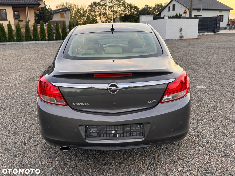 Opel Insignia - 11