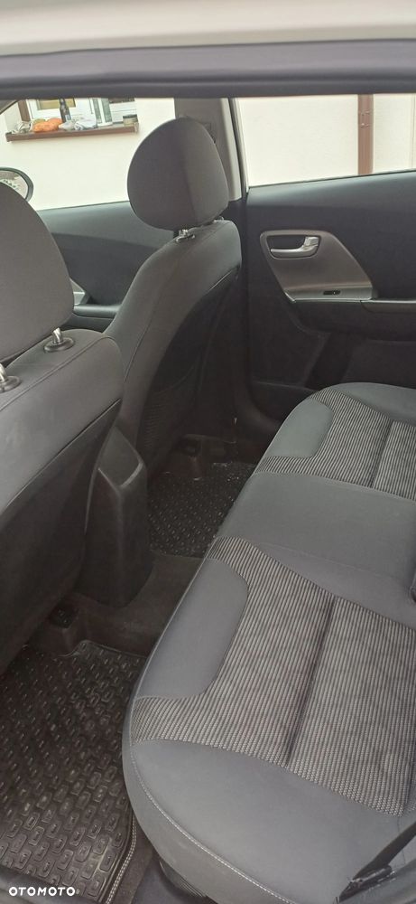 Kia Niro 1.6 GDI Hybrid M - 9