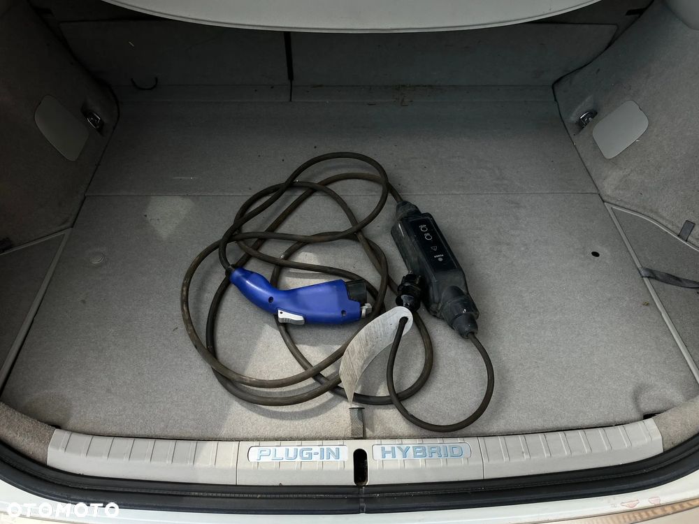 Toyota Prius (Hybrid) TEC-Edition - 7