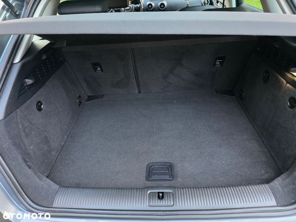 Audi A3 Sportback 2.0 TDI S line Sportpaket - 28