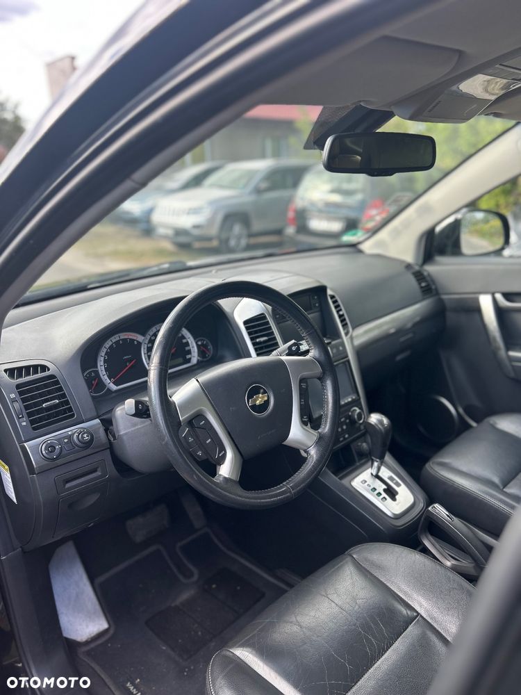 Chevrolet Captiva 3.2 4WD 7 Sitzer LT - 26