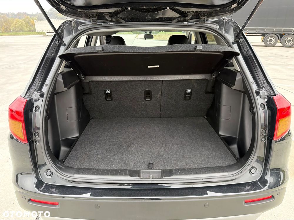 Suzuki Vitara 1.4 Boosterjet Premium 2WD - 17