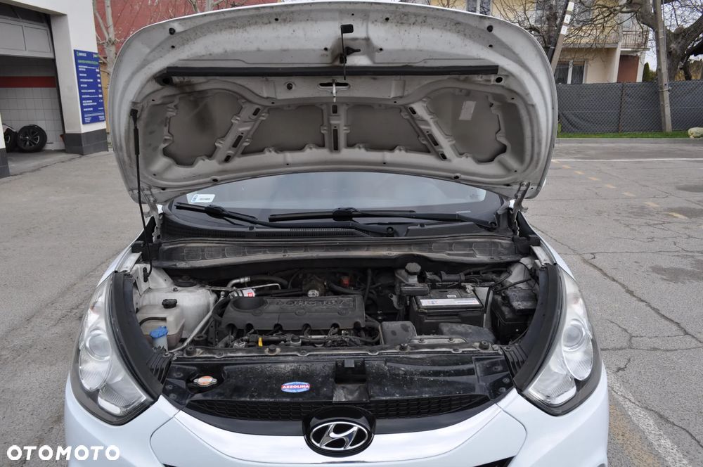 Hyundai ix35 2.0 2WD Comfort - 14