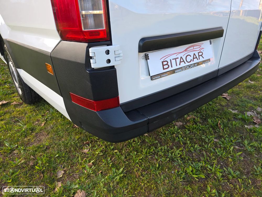 VW CRAFTER 35 2.0 TDI L5H4 IVA DEDUTIVEL - 16