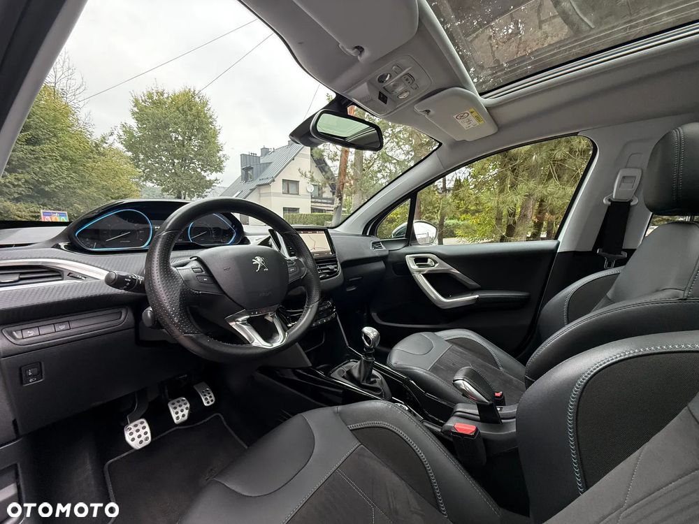 Peugeot 2008 1.2 Pure Tech GPF Crossway S&S - 12