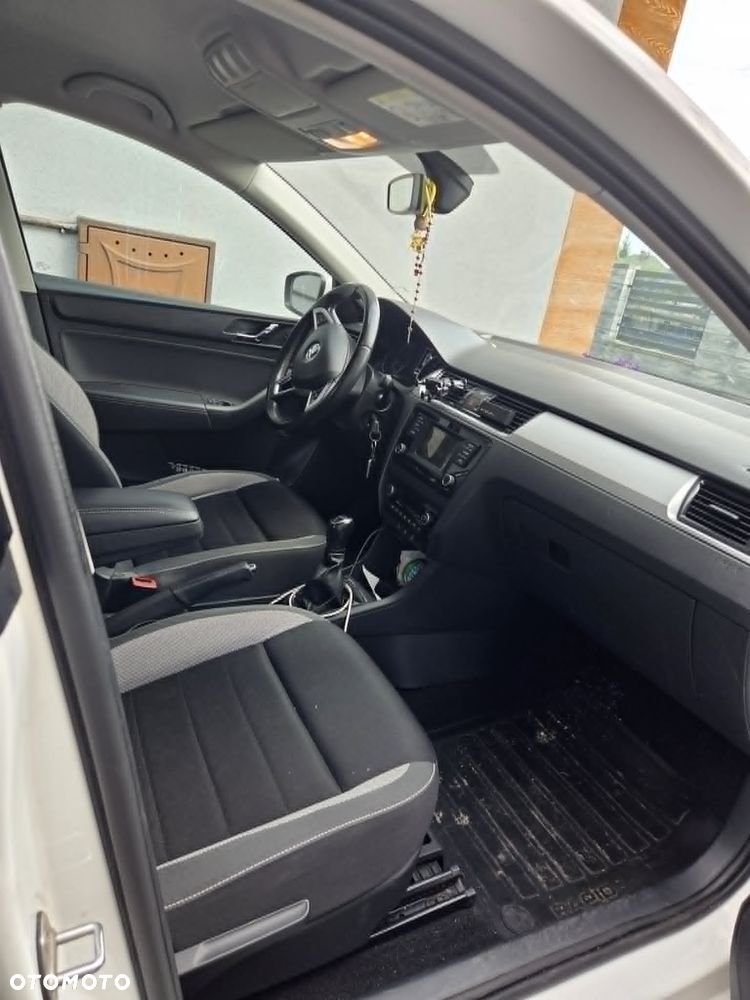 Skoda RAPID 1.6 TDI DPF Joy - 7