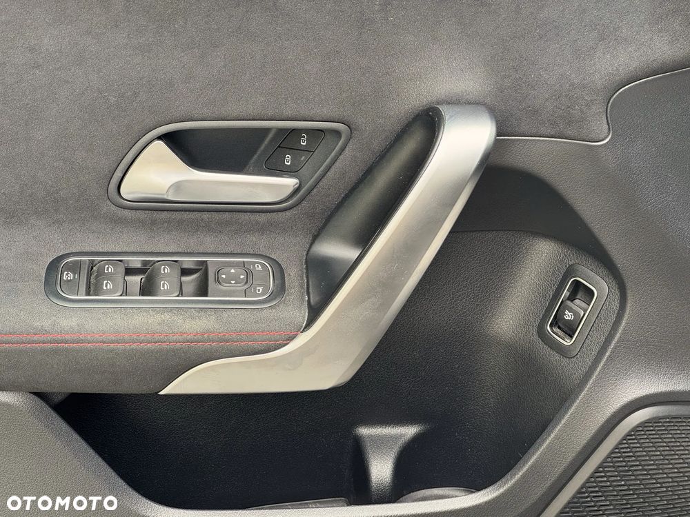 Mercedes-Benz Klasa A 180 AMG Line - 15