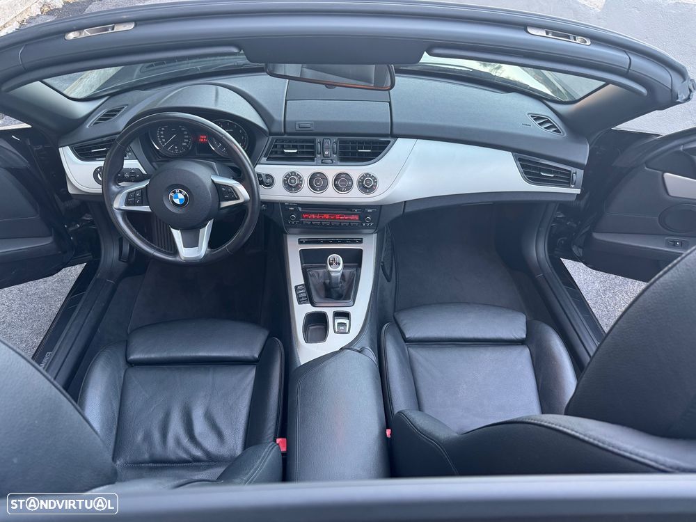 BMW Z4 sDrive18i - 14