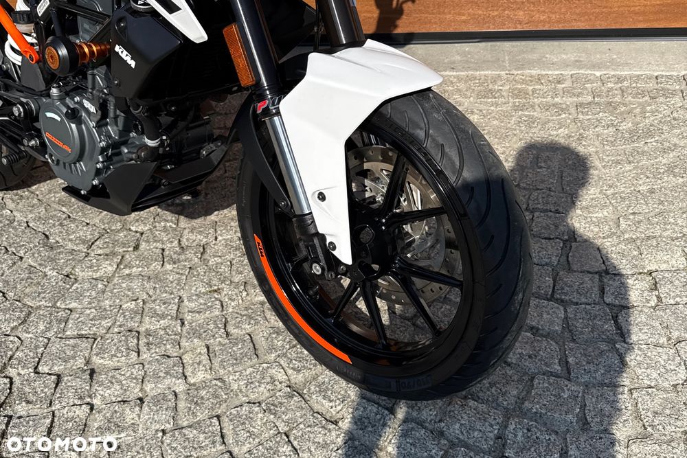 KTM Duke 125 - 4
