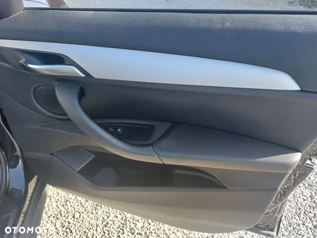 BMW X1 sDrive18i Advantage - 25