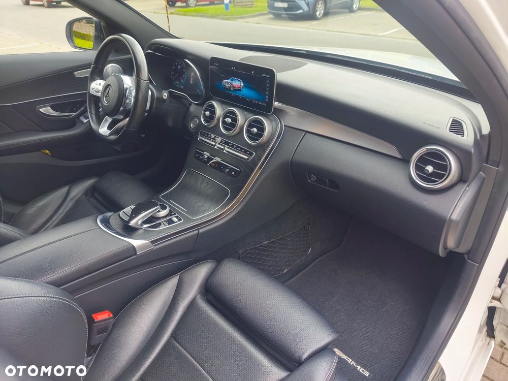 Mercedes-Benz Klasa C 300 d 9G-TRONIC AMG Line - 20